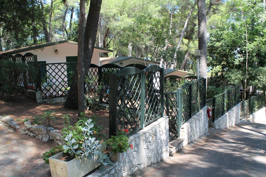 Camping Villaggio Internazionale San Menaio Room photo