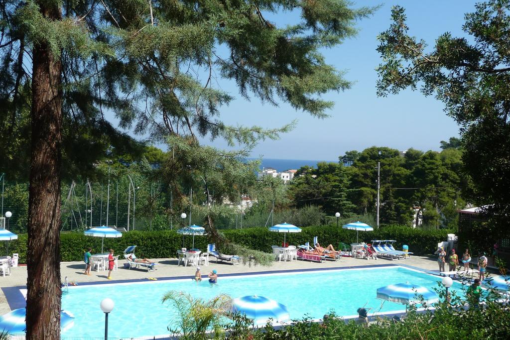 Camping Villaggio Internazionale San Menaio Exterior photo