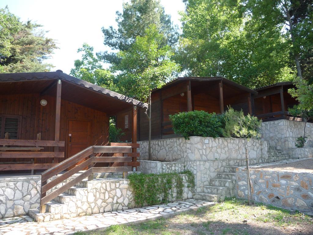 Camping Villaggio Internazionale San Menaio Exterior photo